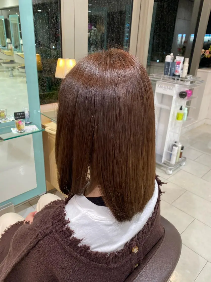 ミディアム カラー 透明感カラー オリーブカラー 縮毛矯正 N°+aero 😊れいか😊のヘアスタイル