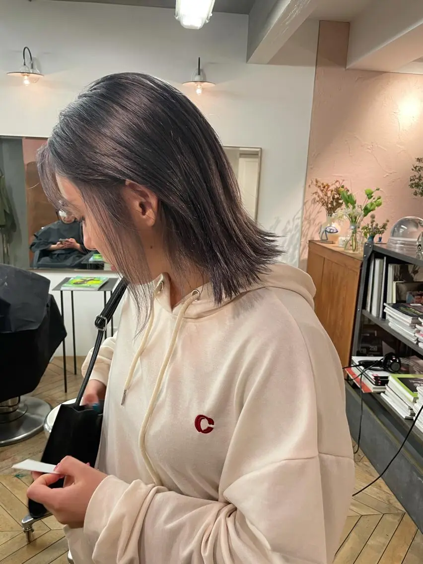 カラー バレイヤージュ ブリーチ ケアブリーチ デザインカラー ダブルカラー ヘアカラー トリートメント スパイラルパーマ 🌐hina⭐️のヘアスタイル