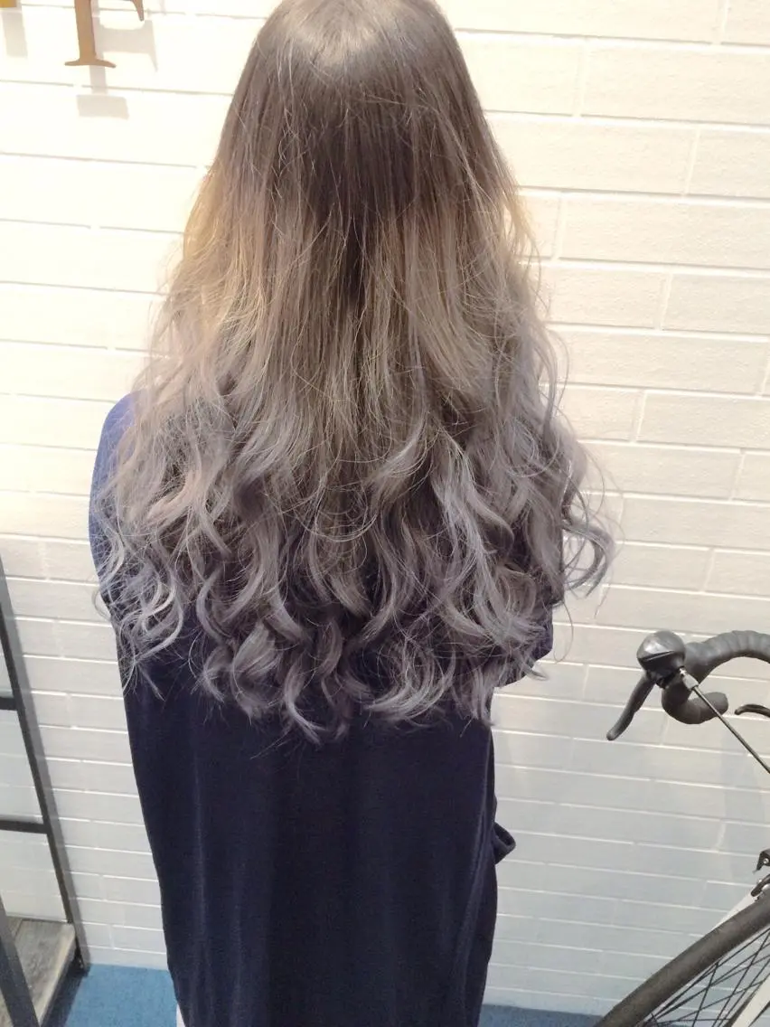ロング カラー グラデーションカラー kazufumi ..のヘアスタイル