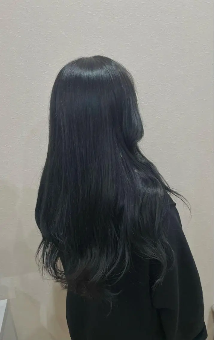 ロング 佐治 梨乃のヘアスタイル