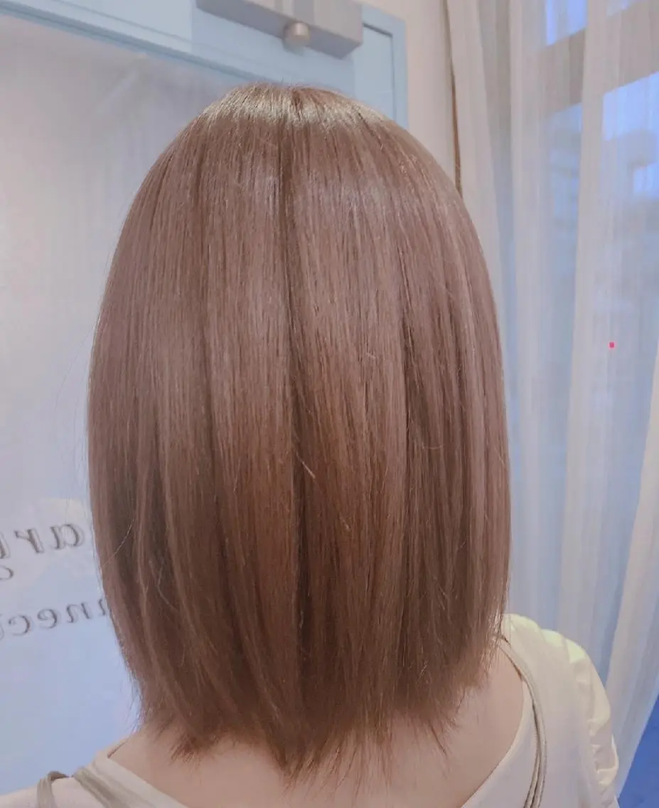 ミディアム カラー ベージュカラー ブリーチ ピンクカラー ピンクベージュ 赤松 摩美のヘアスタイル