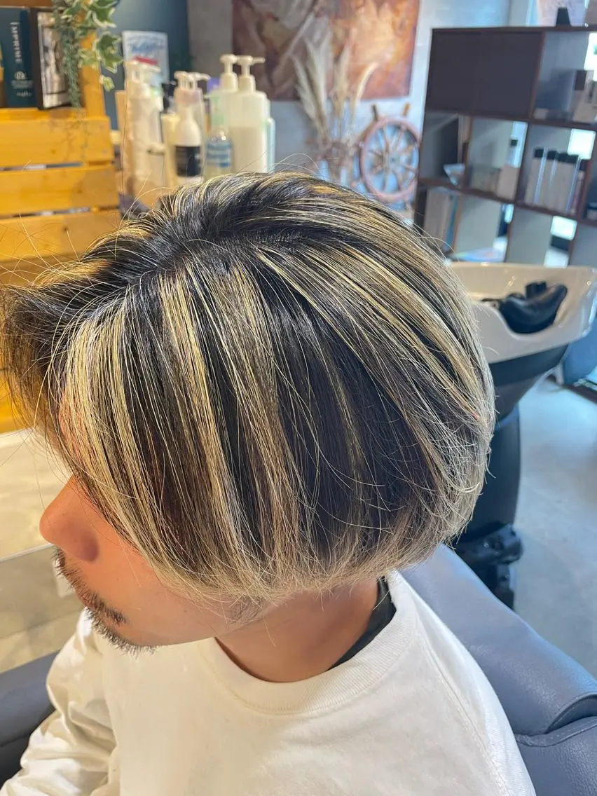 ショート カラー メンズ メンズブリーチ メンズハイライト メンズベリーショート ベリーショート ブリーチ カット ヘアカラー トリートメント 🌈NESTA minami🌈のヘアスタイル