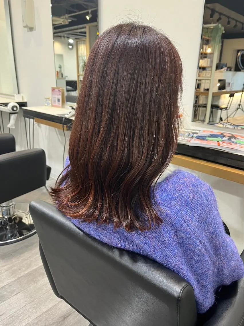 セミロング カラー 分木 叶愛のヘアスタイル