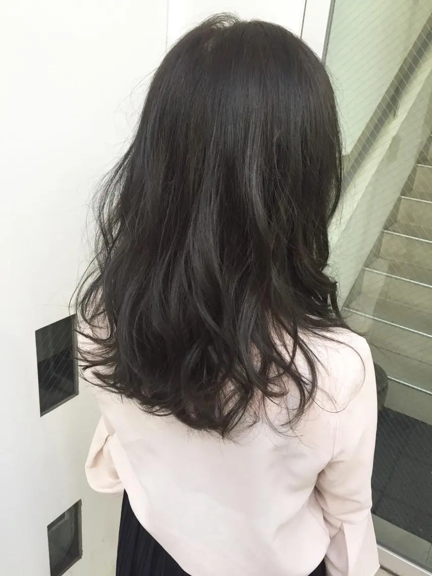 ロング カラー ダークグレー ダークグレージュ グレージュ 武田 久司のヘアスタイル