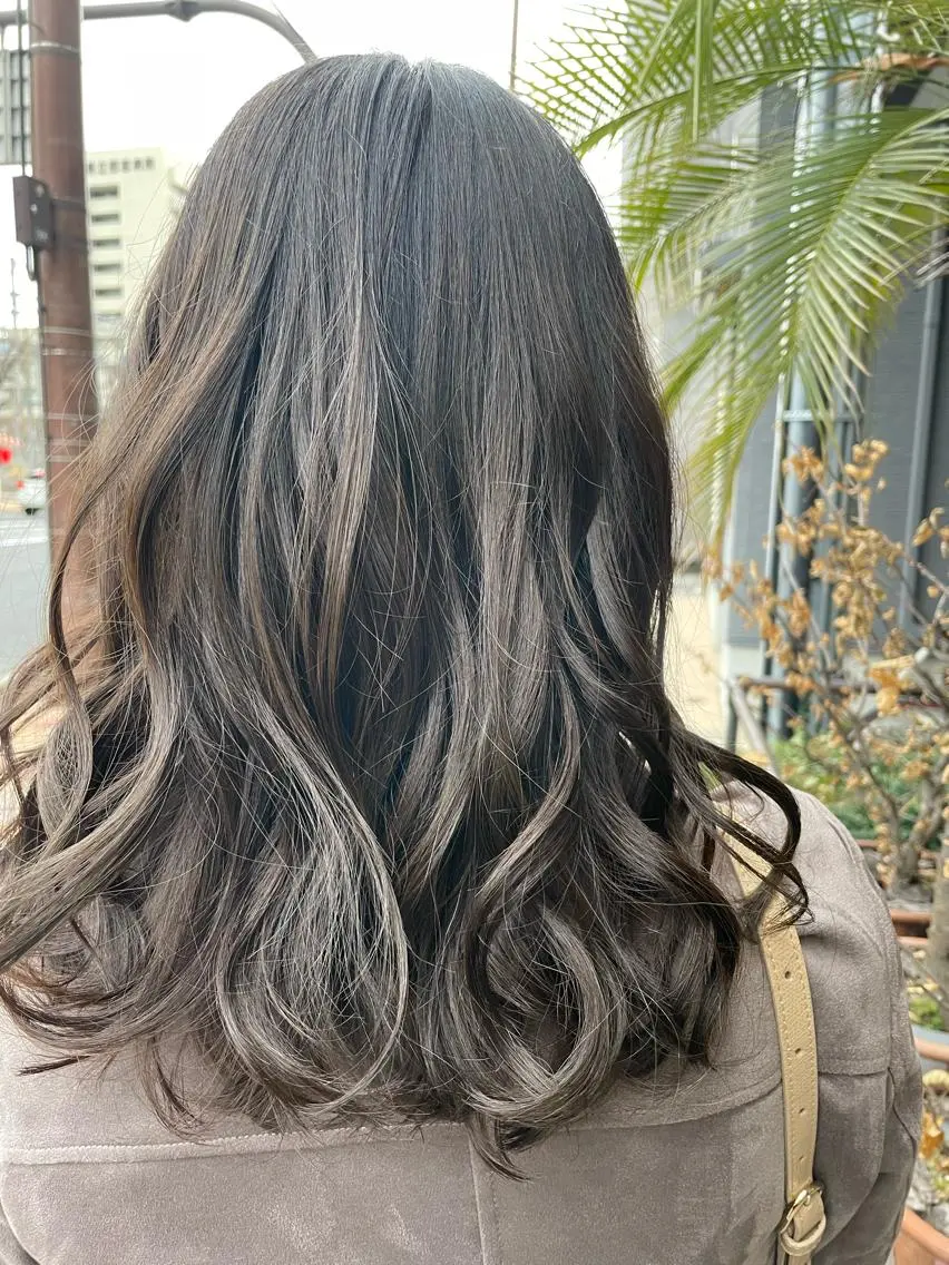 セミロング カラー カット ヘアカラー トリートメント AKALA HAIR 西宮店　Juriのヘアスタイル