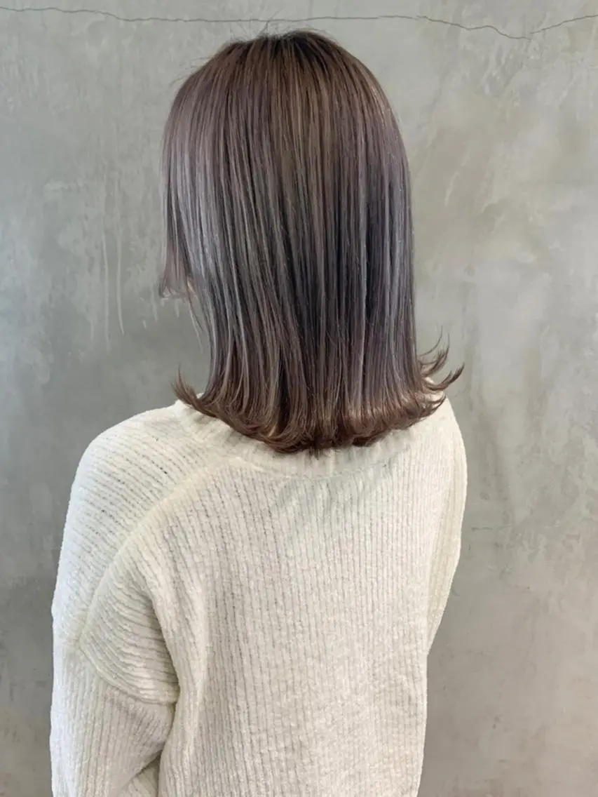 ミディアム カラー パーマ ヘアアレンジ バレイヤージュ ダークグレー ダークグレージュ グレージュ レイヤーカット ITbyALBUM 中野店のヘアスタイル