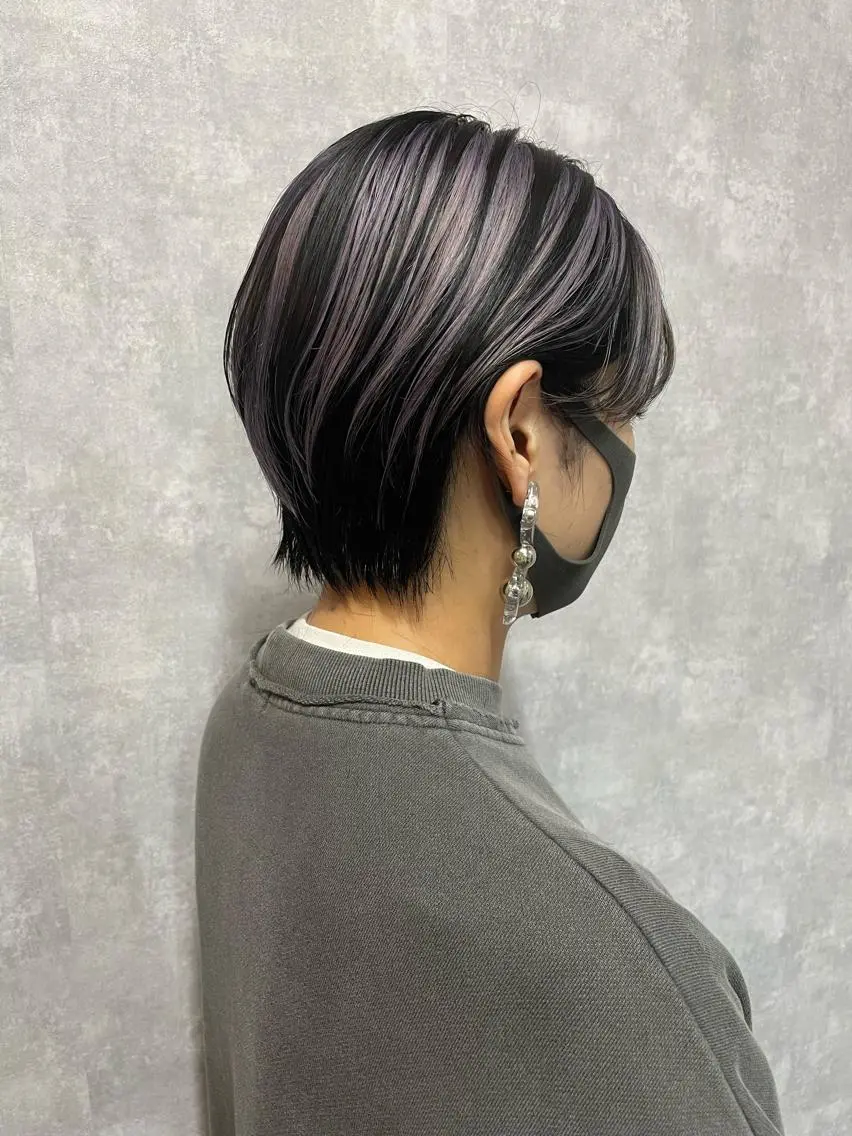 ショート 切りっぱなしボブ ショートボブ ハンサムショート 丸みショート アッシュ カット ヘアカラー トリートメント モテ髪/ボブ/ショー ト/アダチフウトのヘアスタイル