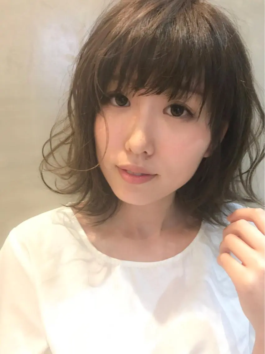 ミディアム カラー 篠塚 純のヘアスタイル