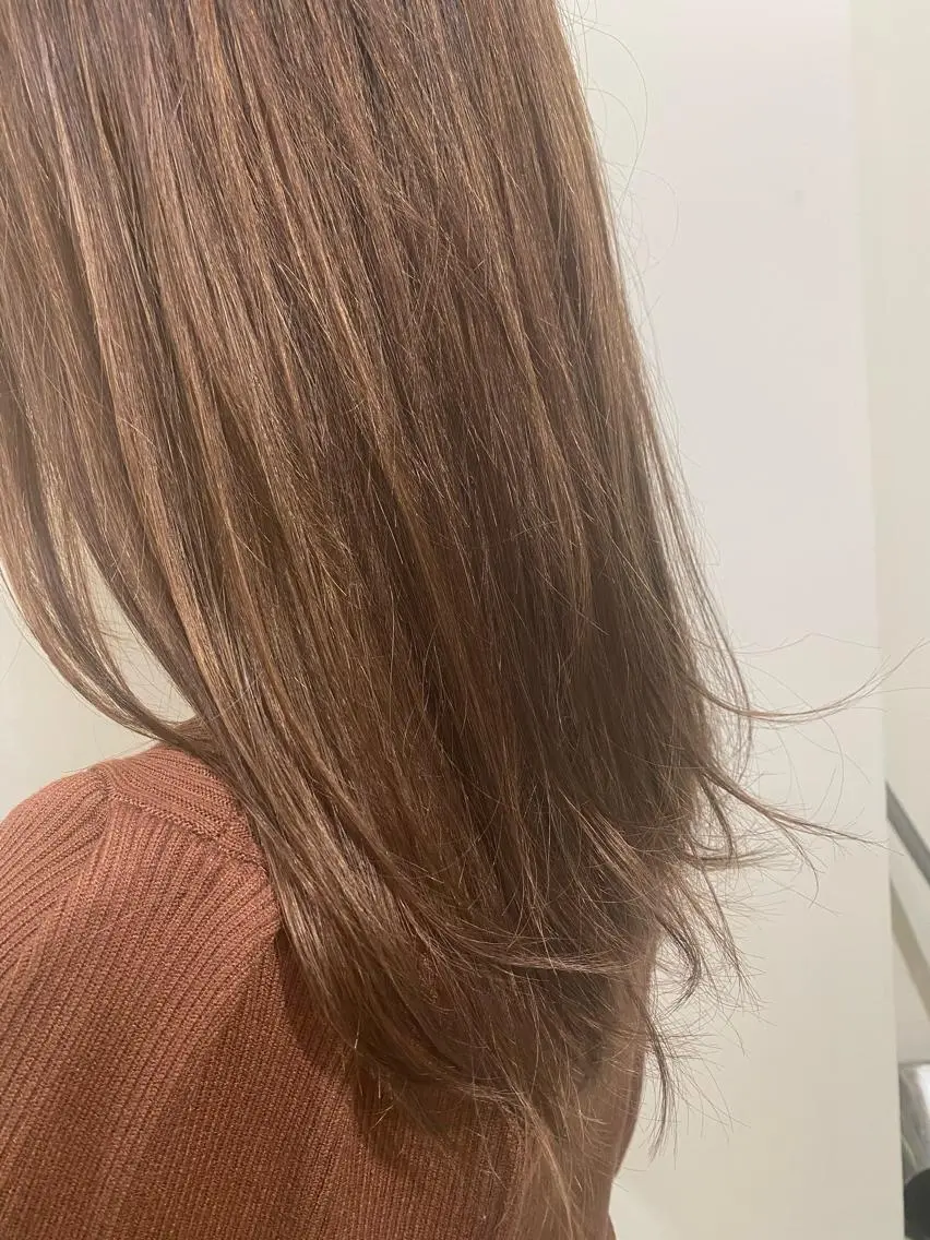 ロング カラー ヘアアレンジ バレイヤージュ ダブルカラー レイヤーカット ヘアカラー 佐藤 麻衣のヘアスタイル