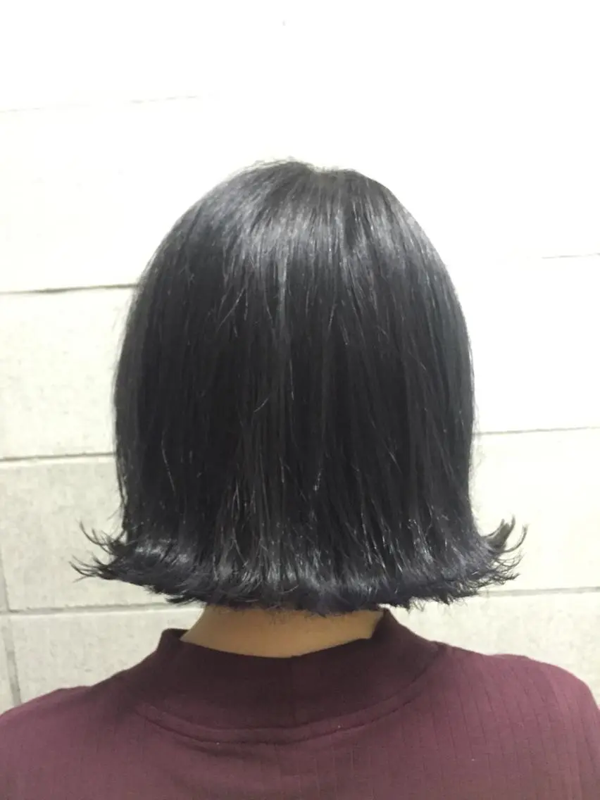 ミディアム 切りっぱなしボブ アッシュ ボブ 外ハネヘア こう ちゃんのヘアスタイル
