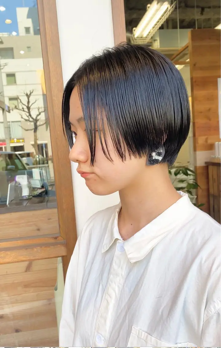 ショート ボブ 顔周りカット ハイライト 髪質改善 韓国風ヘア クロスパーマ× 透明感カラー✂︎のヘアスタイル