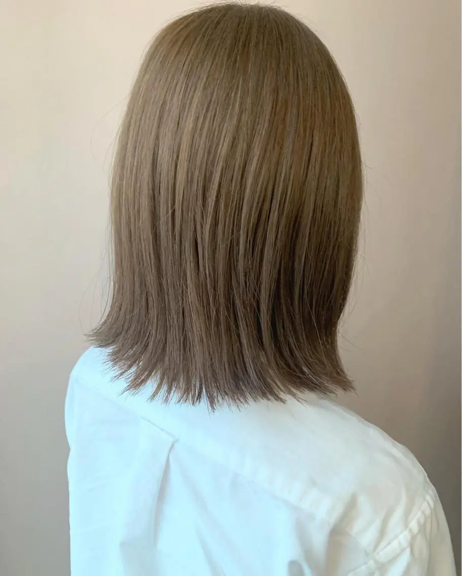 ミディアム カラー ベージュカラー ブリーチ ケアカラー ブリーチなしカラー オリーブベージュ カット ヘアカラー トリートメント hubhair レイヤー/透明感のヘアスタイル