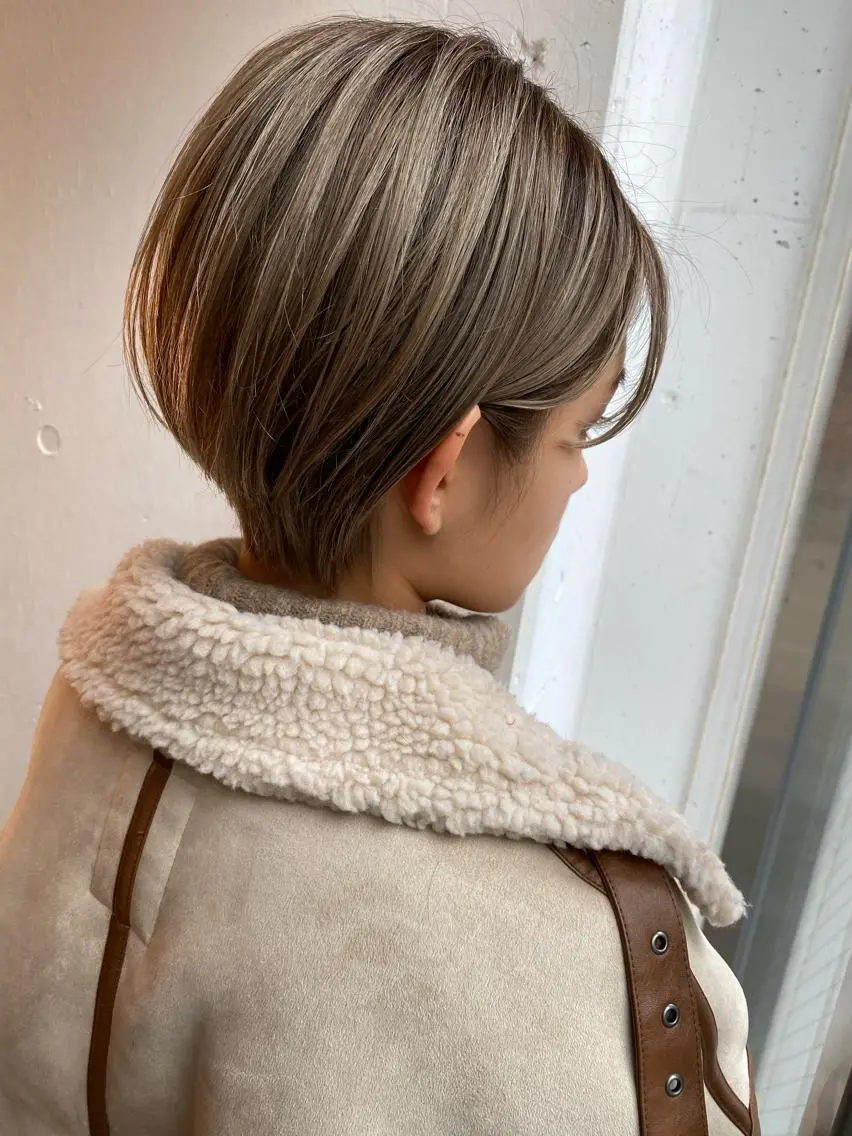 ショート カラー ベージュカラー ミルクティーベージュ chic.🍋 Kirariのヘアスタイル