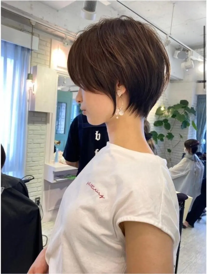 ショート カット トリートメント 美髪縮毛矯正✨🫧 レイヤー川村利幸のヘアスタイル
