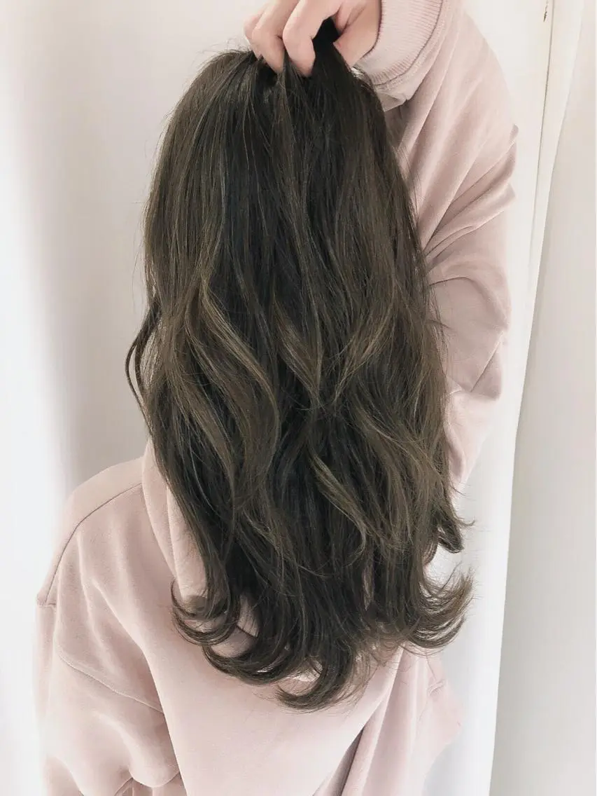 ロング カラー パーマ ヘアアレンジ ネイル マツエク・マツパ アッシュ アッシュグレー アッシュグレージュ バレイヤージュ グラデーションカラー ヘアカラー トリートメント バレイヤージュ 藤沢 髪質改善 竹内ケンゴのヘアスタイル