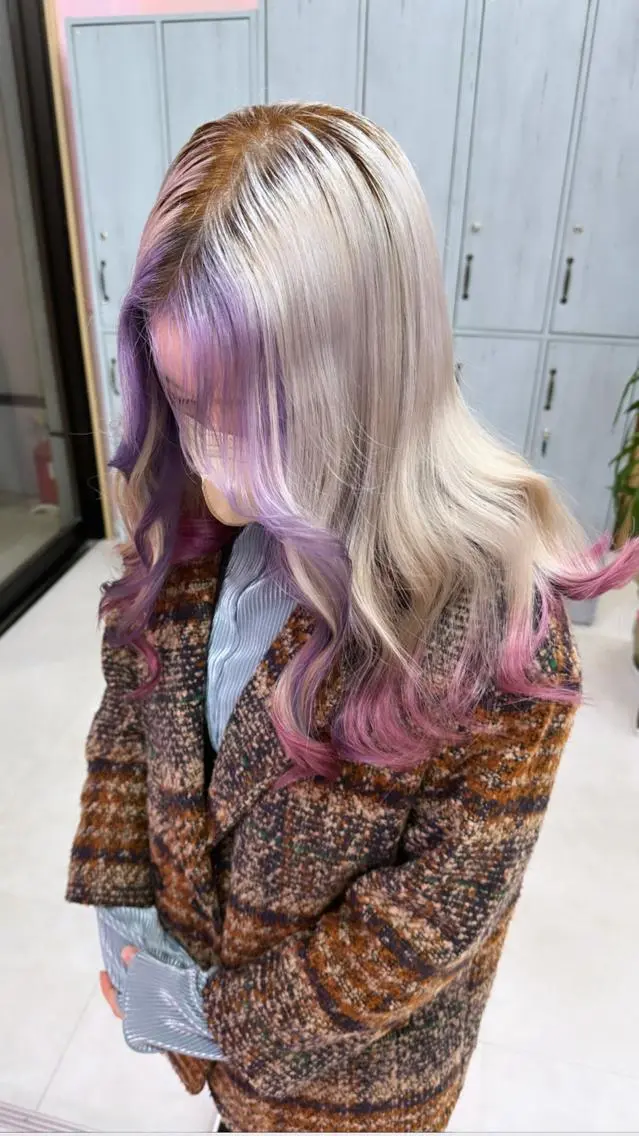 セミロング カラー 町田ブリーチデザイン 🌈MANATOのヘアスタイル