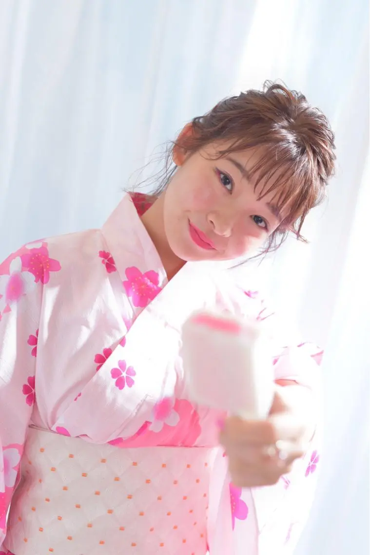 セミロング ヘアアレンジ 東 みのりのヘアスタイル