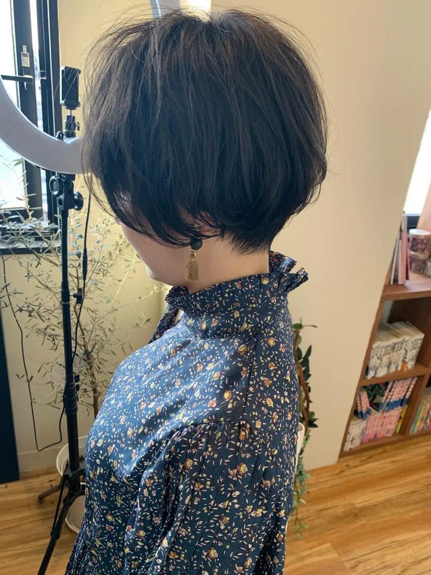 ショート ショートヘア 柔らかな縮毛矯正 透明感カラー💫のヘアスタイル