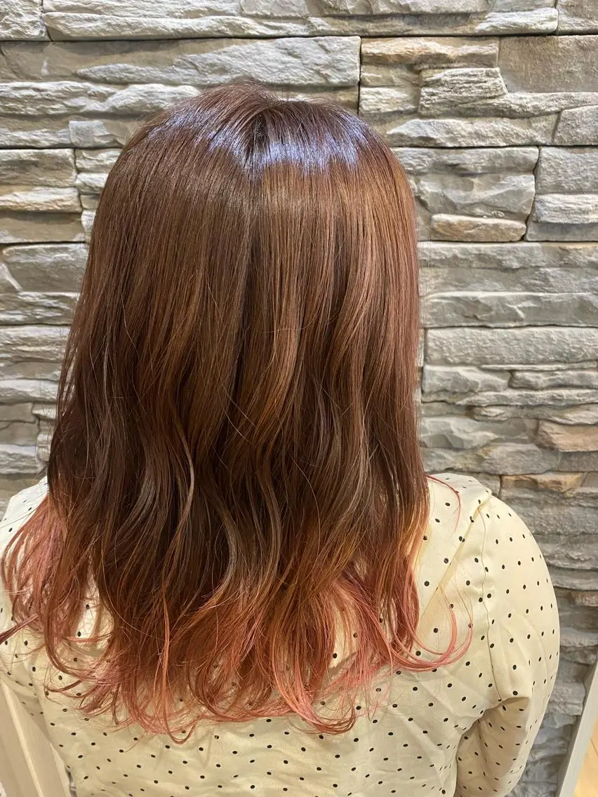 ミディアム 山浦 貴恵のヘアスタイル