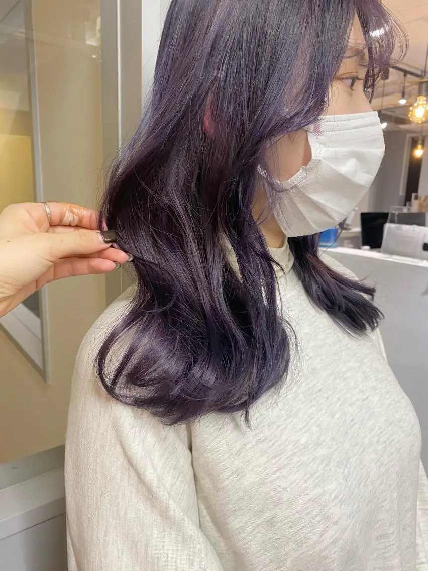 セミロング カラー パープルカラー きよはらちさき🍑 柔らかカラー🌱🫧のヘアスタイル