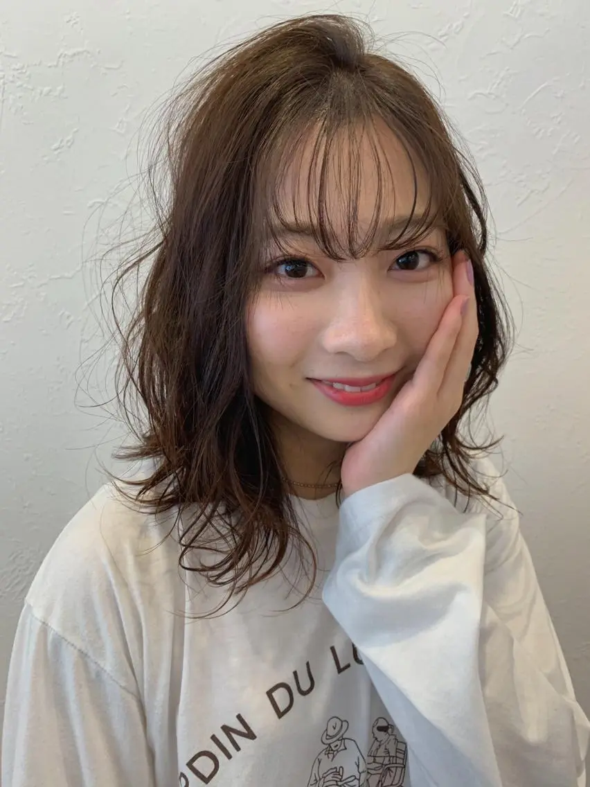 ミディアム カラー シースルーバング カット ヘアカラー トリートメント m ā l o.🌷 サカモトマイコのヘアスタイル