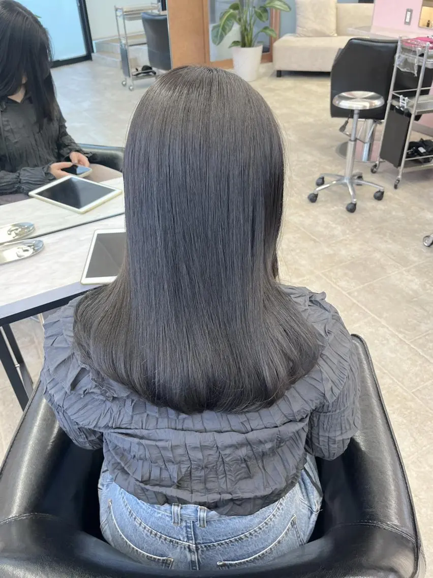 ミディアム ヘアカラー MATTY rioのヘアスタイル