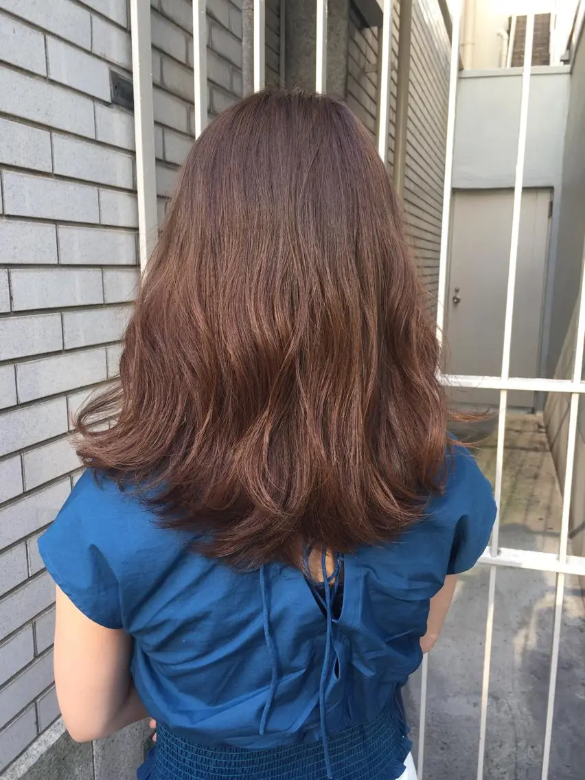 ミディアム カラー ブラウンカラー 透明感カラー イルミナカラー ナチュラルブラウン ヘアカラー ✂️小顔カット✂️ 山本有紀のヘアスタイル