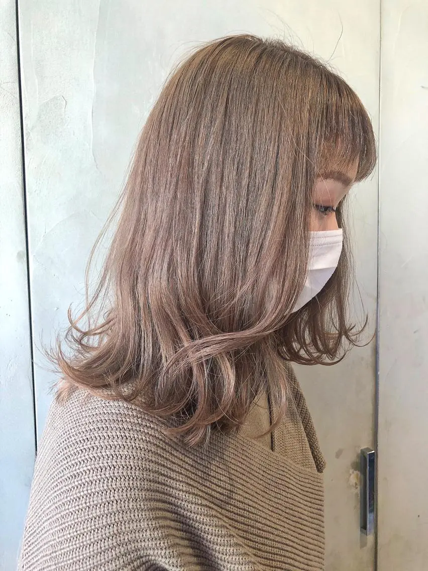 ミディアム カラー 圧倒的透明感カラー nana🦕のヘアスタイル