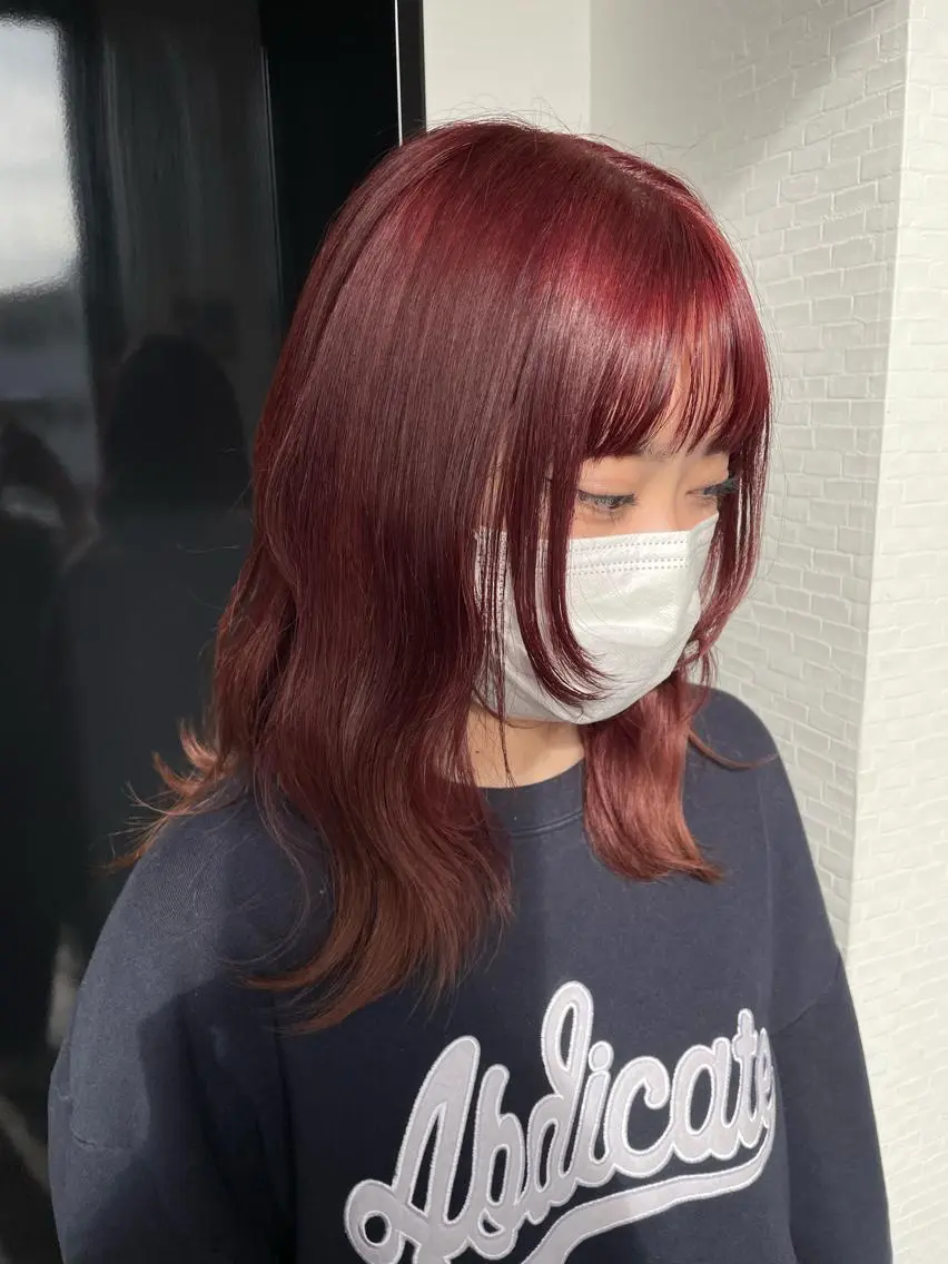 ロング カラー レッドカラー ヘアカラー YUI/ ブリーチカラー🌷のヘアスタイル