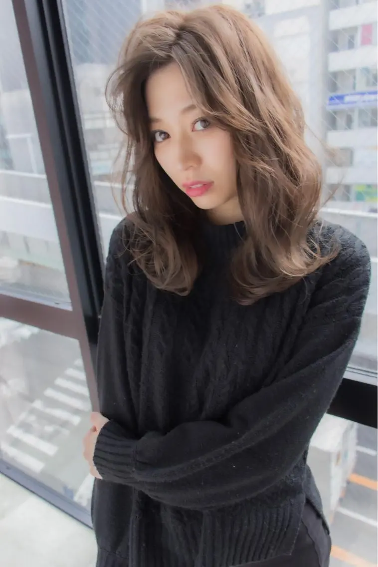 セミロング lit hair 髪質改善サロンのマツエク・マツパデザイン