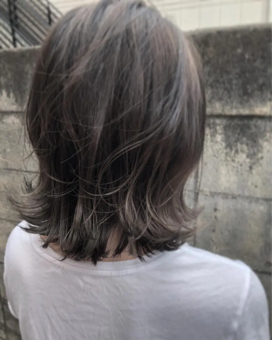 ショート カラー グラデーションカラー 【白髪ぼかし】 矢内 夏輝のヘアスタイル