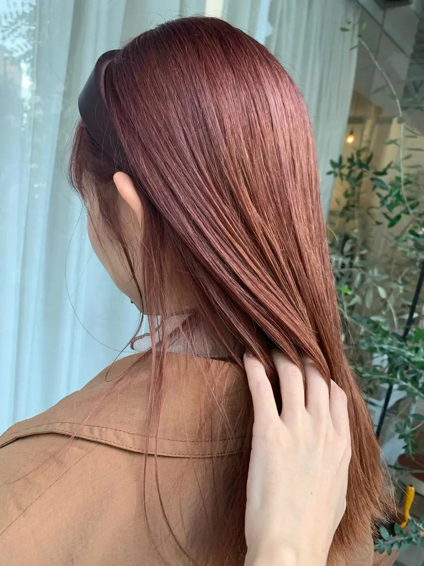 セミロング カラー fio マナミのヘアスタイル