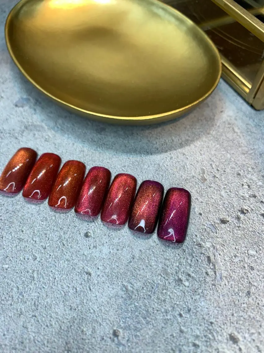 ネイル マグネットネイル glow_ nailのネイルデザイン
