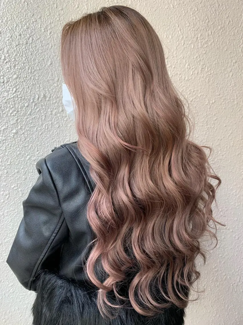 ロング カラー ベージュカラー ブリーチ 透明感カラー ミルクティーベージュ ピンクカラー ヘアカラー JIL BLAN千葉 代表 Toshikiのヘアスタイル