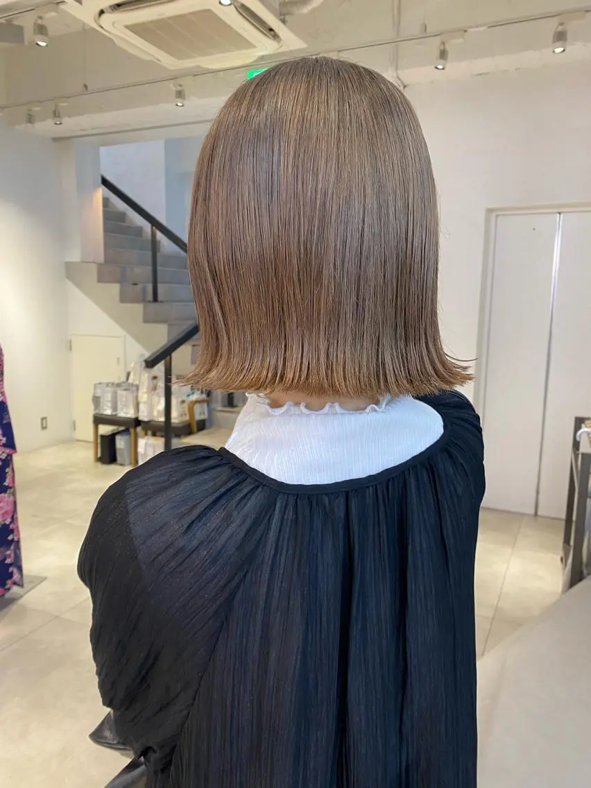 ショート カラー ハイトーンカラー 顔周りカット/透明感 カラー✂️MEIのヘアスタイル