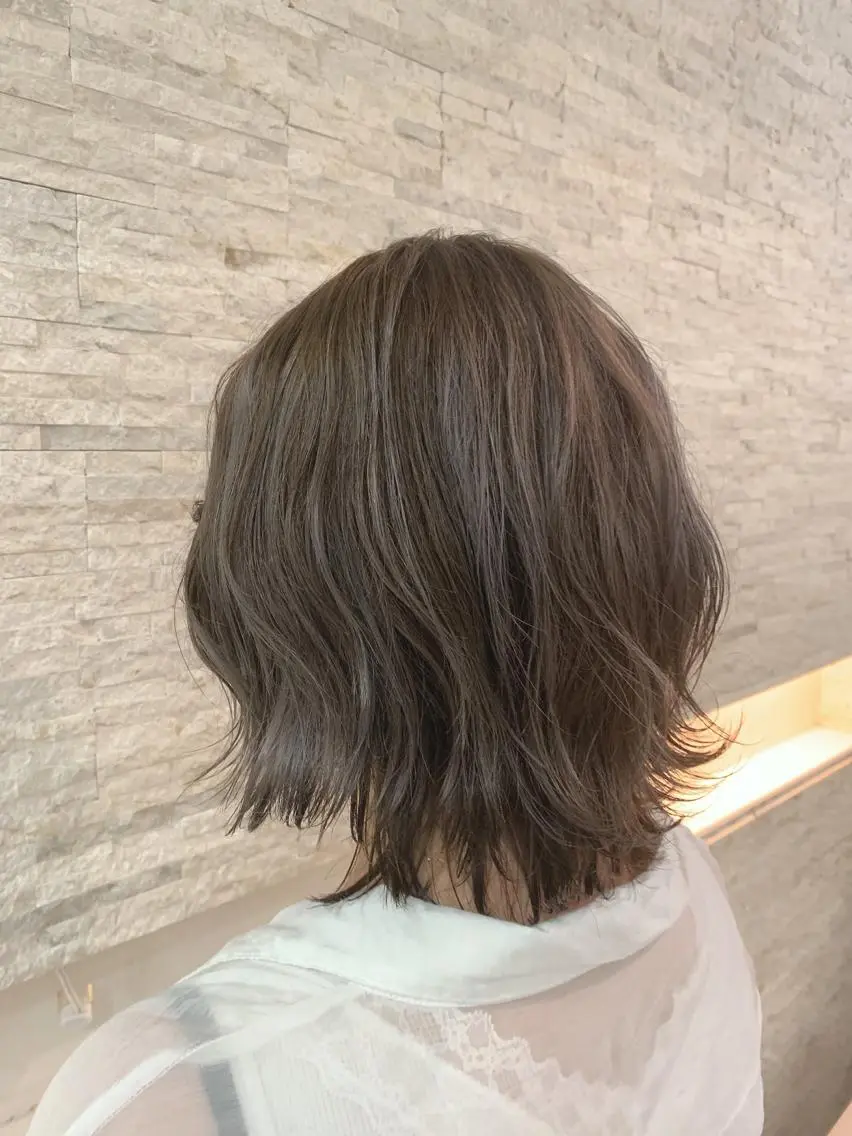 ミディアム カラー ハイライトカラー ハイライト カット ヘアカラー ヘアセット ✄折橋 彩花🐶🍑のヘアスタイル