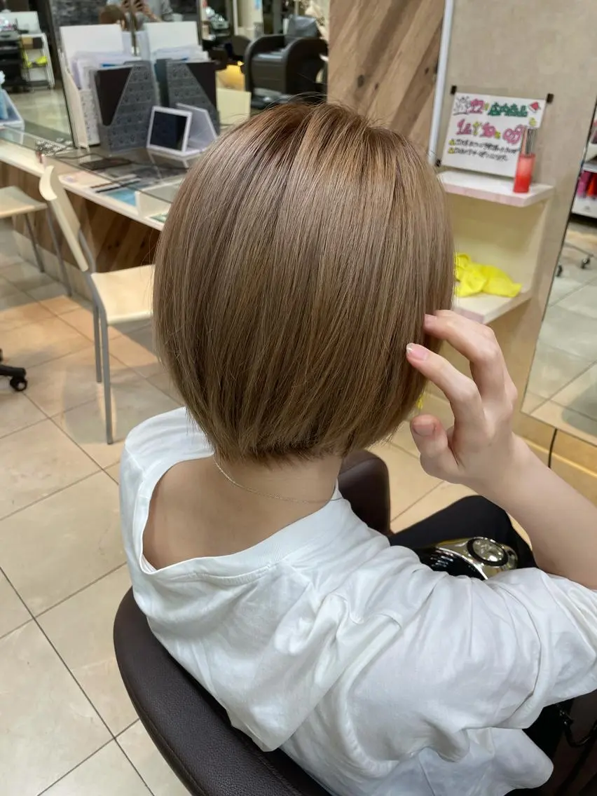 ショート 前田 菜奈子のヘアスタイル