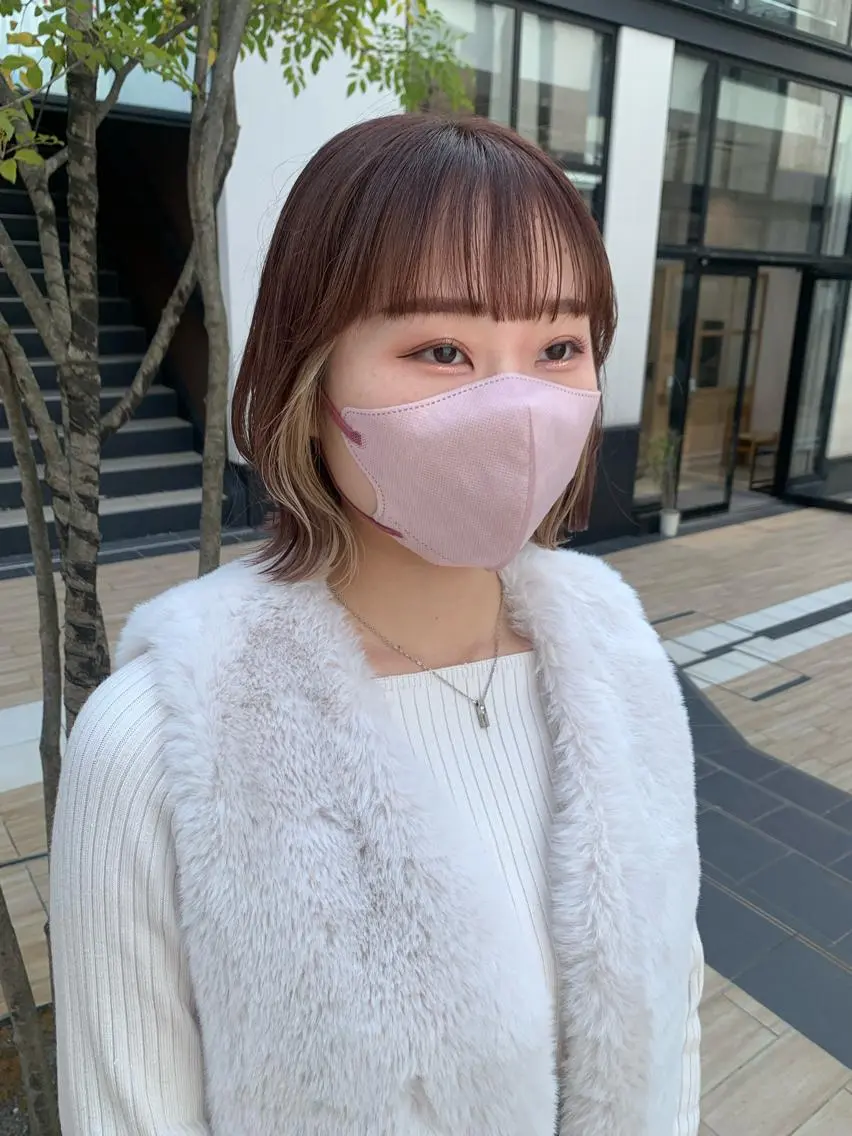 ショート カラー ヘアアレンジ 切りっぱなしボブ ボブ 外ハネヘア カット トリートメント yuka .のヘアスタイル