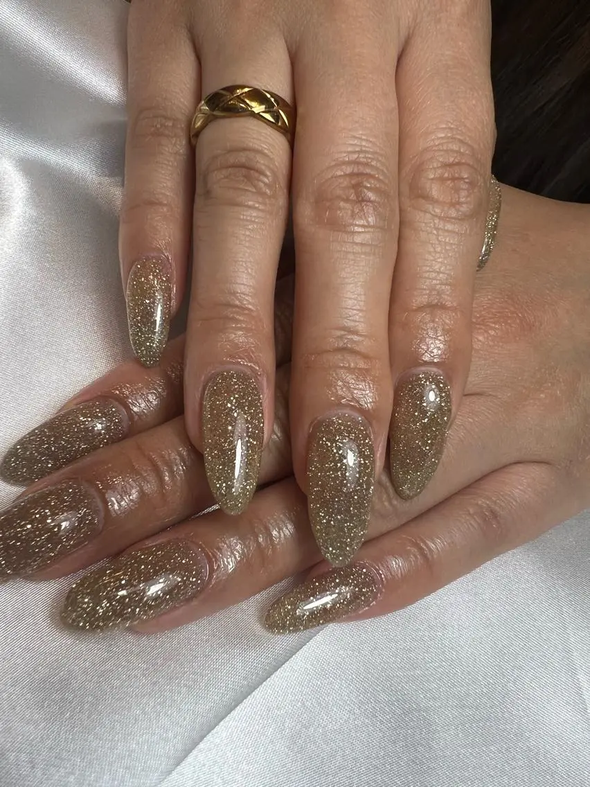 ネイル フラッシュネイル キラキラネイル ラメ(グリッター) bijou nails 蓮のネイルデザイン