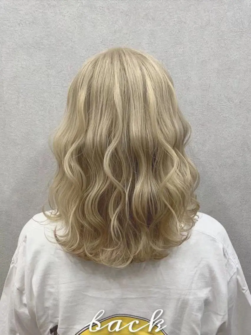 セミロング カラー ヘアアレンジ 💎yuto💎 ハイトーン/韓国ヘアのヘアスタイル