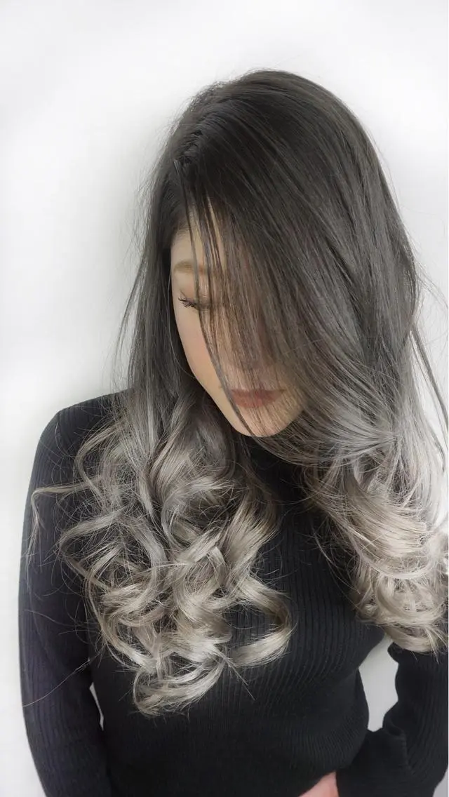 ロング カラー パーマ ヘアアレンジ プルエクステ 透明感カラー デザインカラー エクステ ヘアカラー エクステ 次世代シールエクステ 錦糸町 小泉 朋之のヘアスタイル