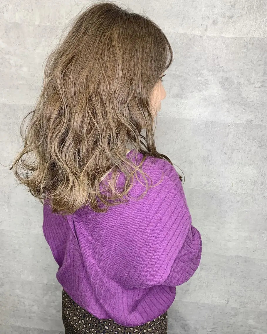 セミロング カラー 髪質改善 中川 翔のヘアスタイル