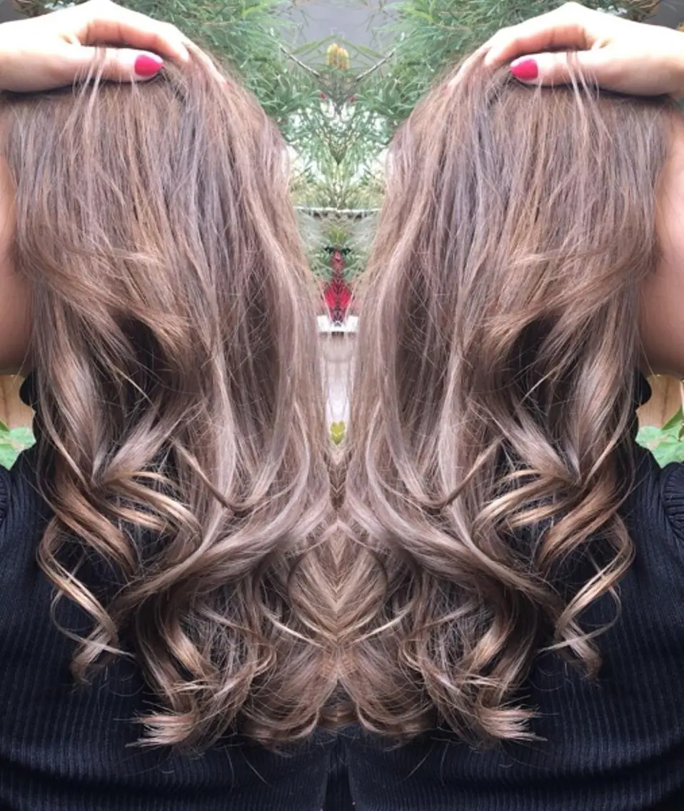 ロング カラー パーマ ヘアアレンジ Device ディバイスのヘアスタイル