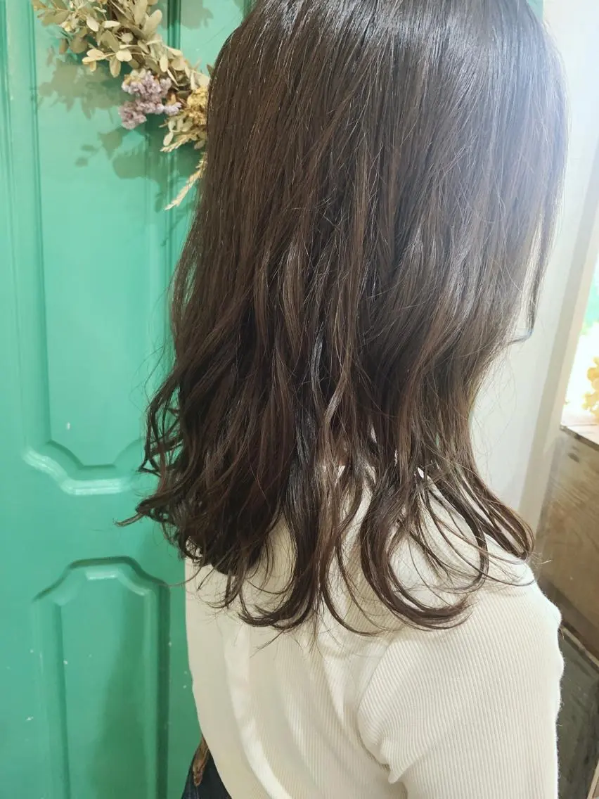 ミディアム ミディアムパーマ カット パーマ 佐藤 美咲のヘアスタイル