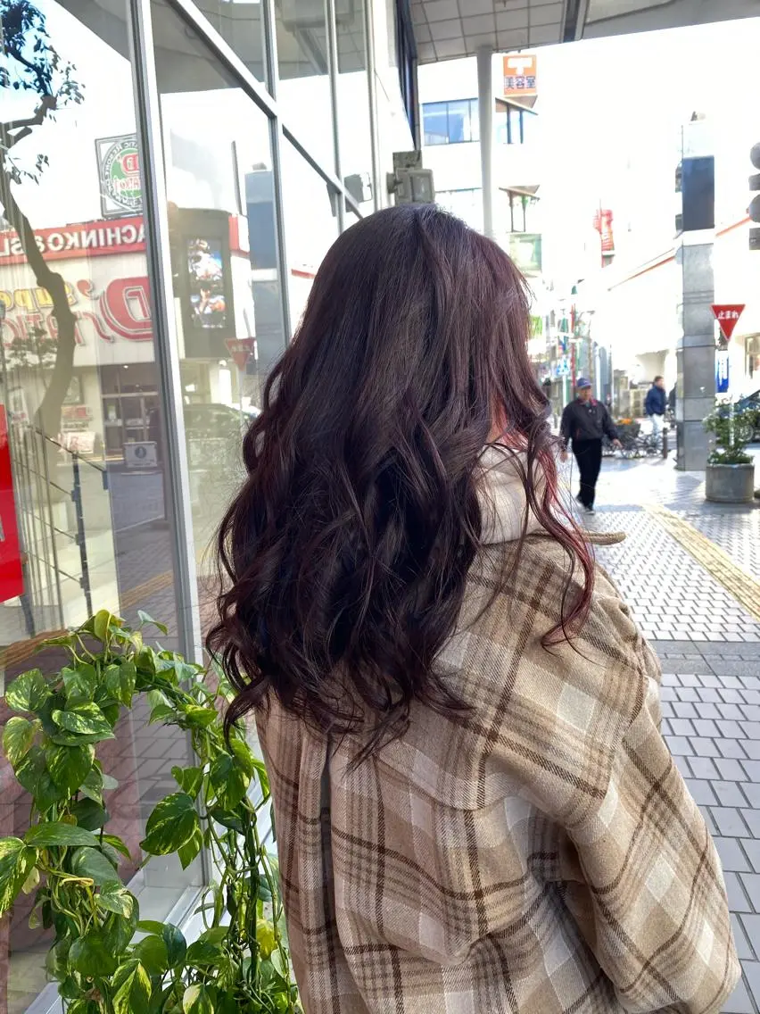 ロング カラー デザインカラー✨新倉 佑奈のヘアスタイル