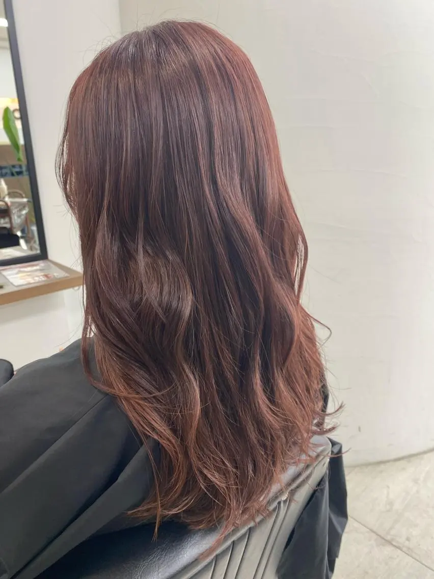ロング ヘアカラー 月野涼風 /レイヤーカットのヘアスタイル