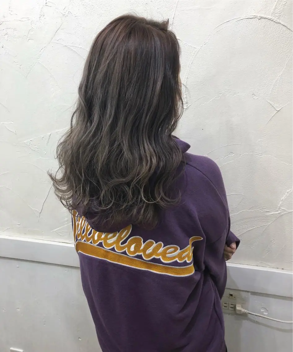 ロング シールエクステ エクステ 外国人風カラー ハイライト レイヤーカット Loob.TOKYO MIYA🌈のヘアスタイル
