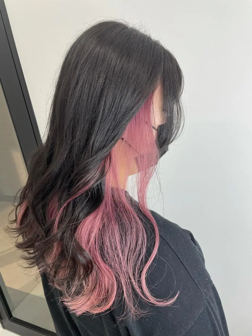 セミロング 手島 カミラのヘアスタイル