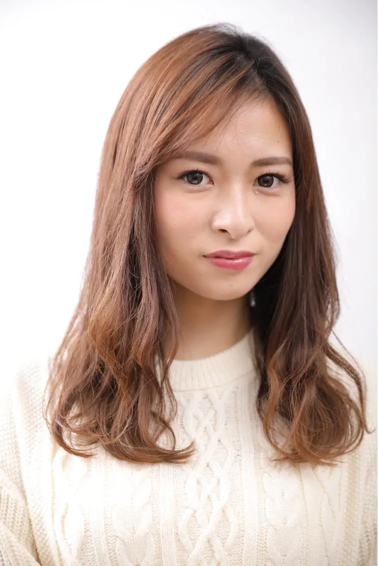 セミロング カラー カット ヘアカラー 谷口ゆめ/縮毛矯正/ 大人女子/眉ワックスのヘアスタイル