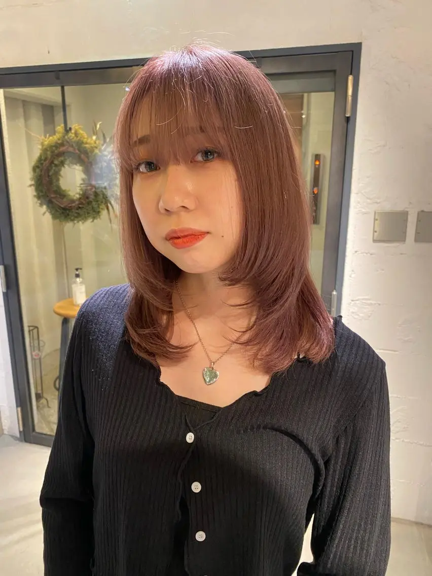 セミロング カラー 聖 来のヘアスタイル